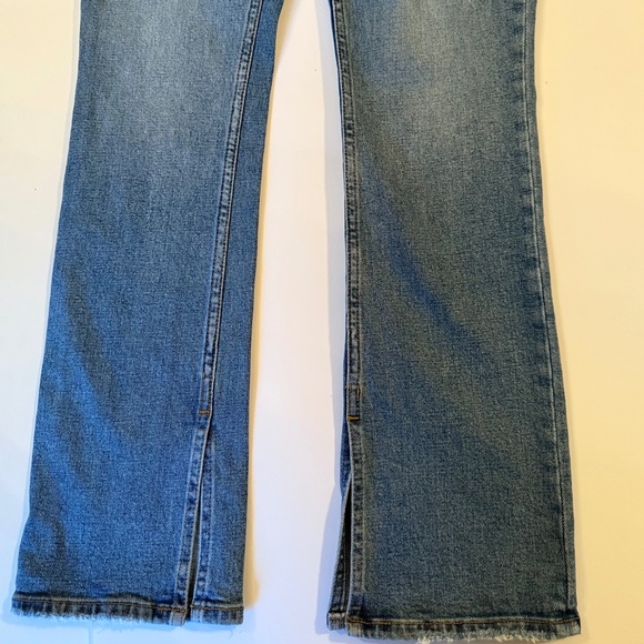 Abercrombie The Skinny High Rise Jean - Picture 2 of 4